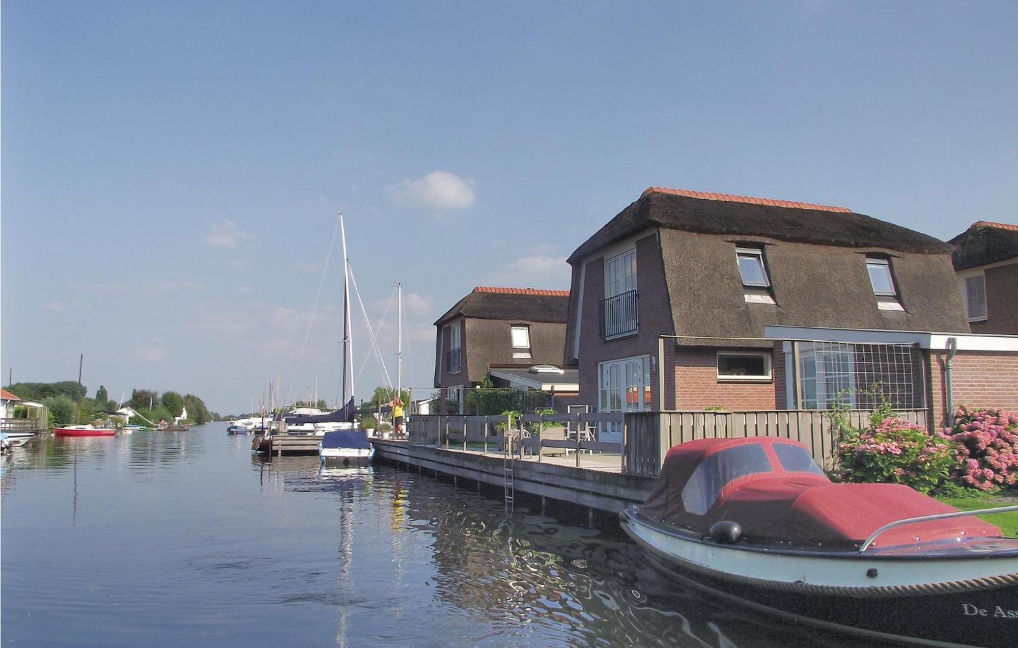 Beautiful Home In Breukelen With Wifi Екстер'єр фото