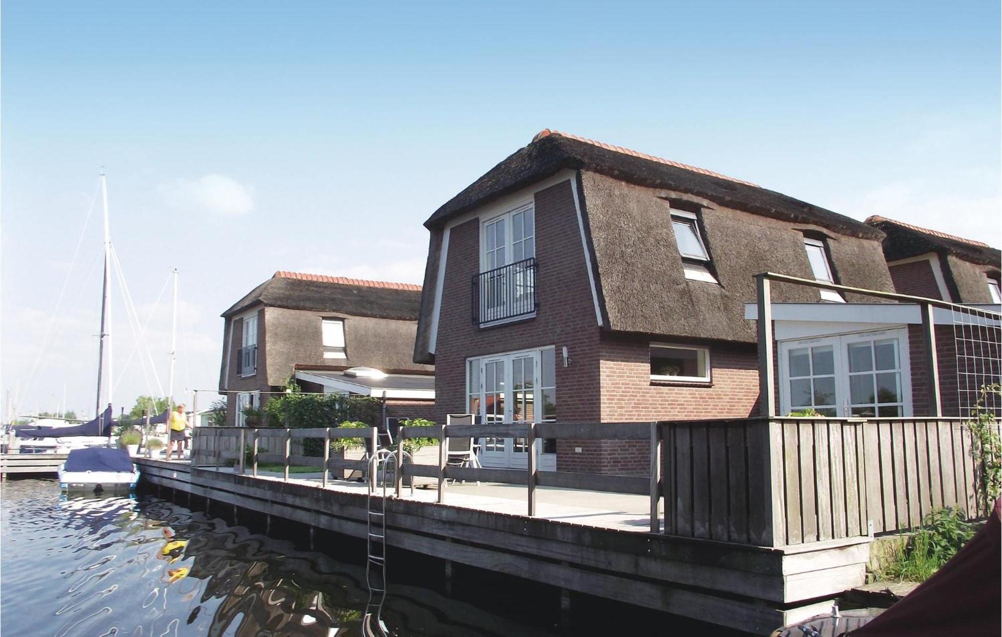 Beautiful Home In Breukelen With Wifi Екстер'єр фото